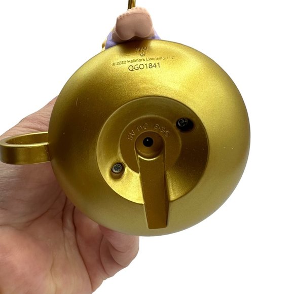 Hallmark 2020 Angelic Candlelight Light Motion Christmas Tree Decor Ornament - Picture 6 of 8